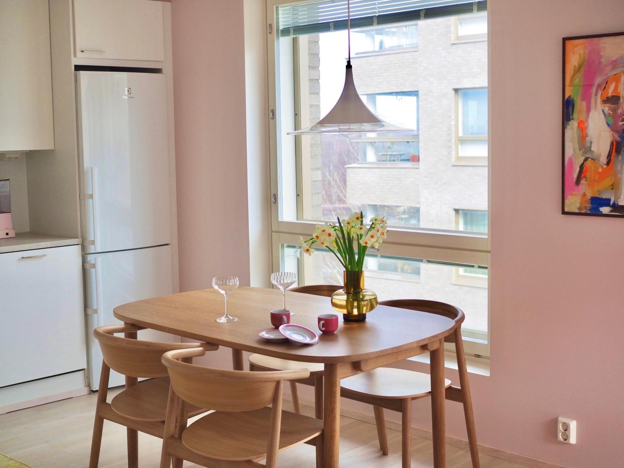Candy-Colored Two-Room Condo With Sweet Views Helsinki Exterior photo
